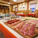 Vegov Hram