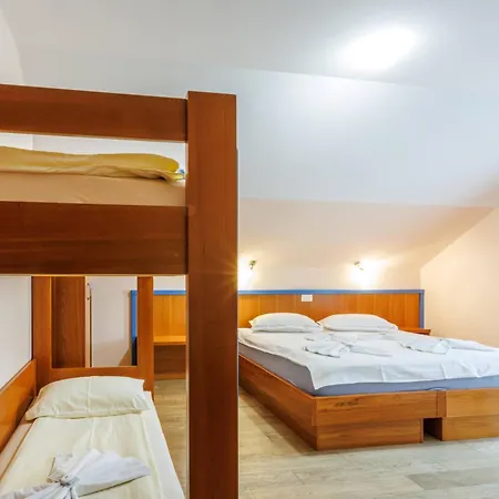 Vegov Hram Dol pri Ljubljani