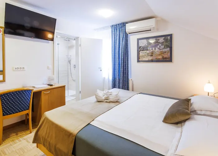 מלון Vegov Hram Dol pri Ljubljani