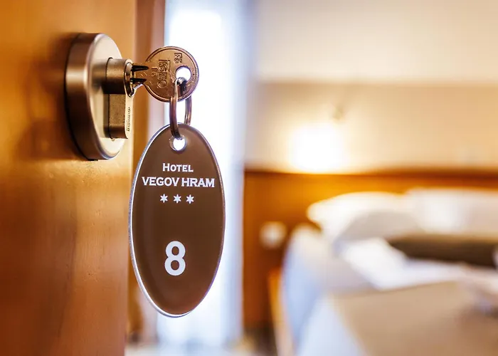 מלון Vegov Hram Dol pri Ljubljani