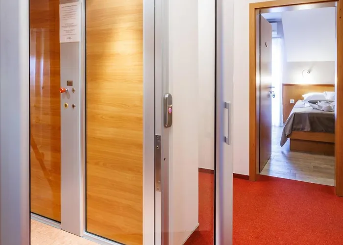 Vegov Hram מלון Dol pri Ljubljani